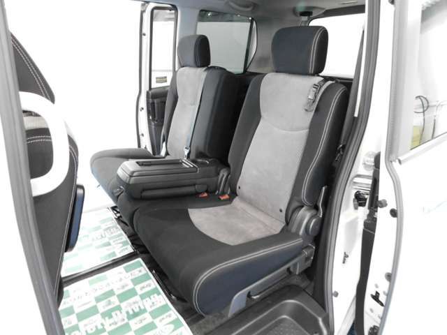 Nissan SERENA 2012-11 187224-11
