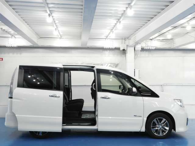 Nissan SERENA 2012-11 187224-4