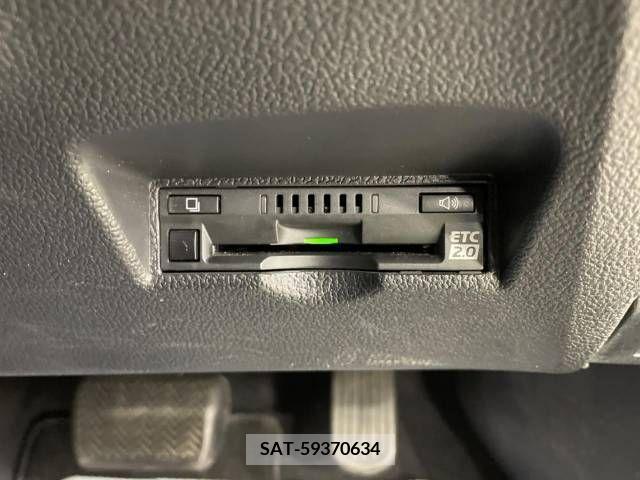 Toyota PRIUS 2018-10 393445-7
