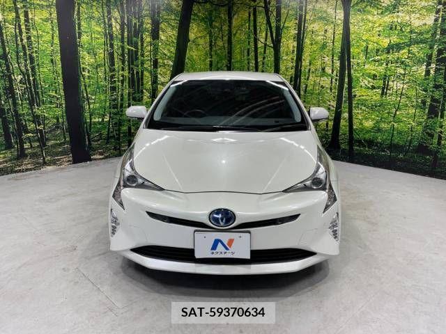 Toyota PRIUS 2018-10 393445-14