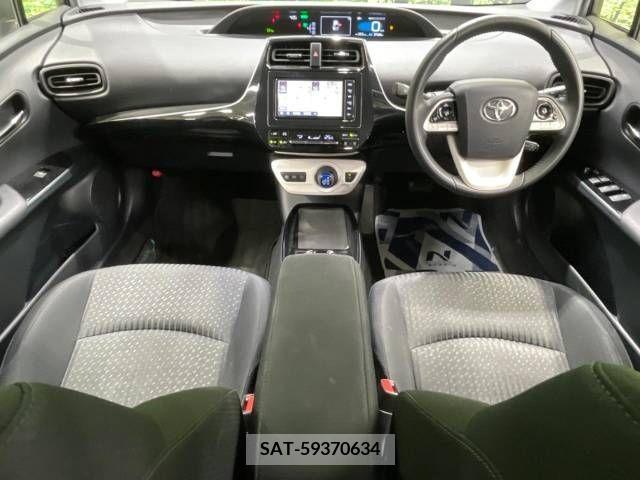 Toyota PRIUS 2018-10 393445-1