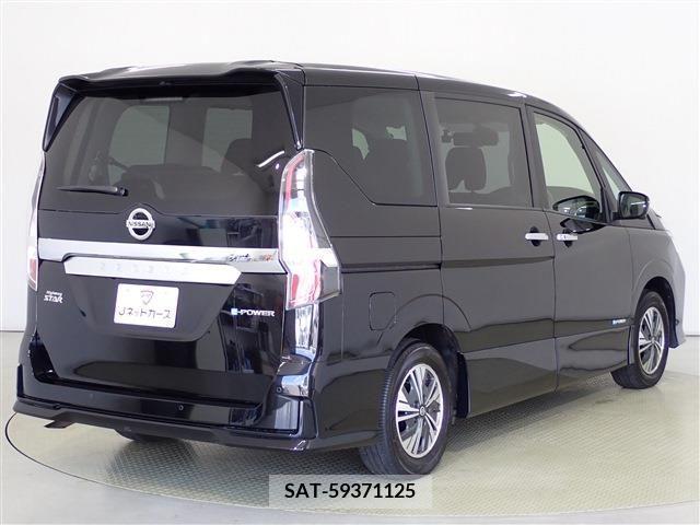 Nissan SERENA 2022-07 325109-3