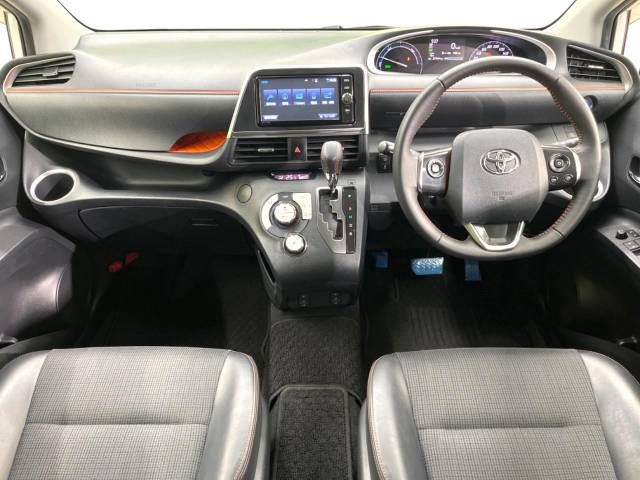 Toyota SIENTA 2018-03 15597-1