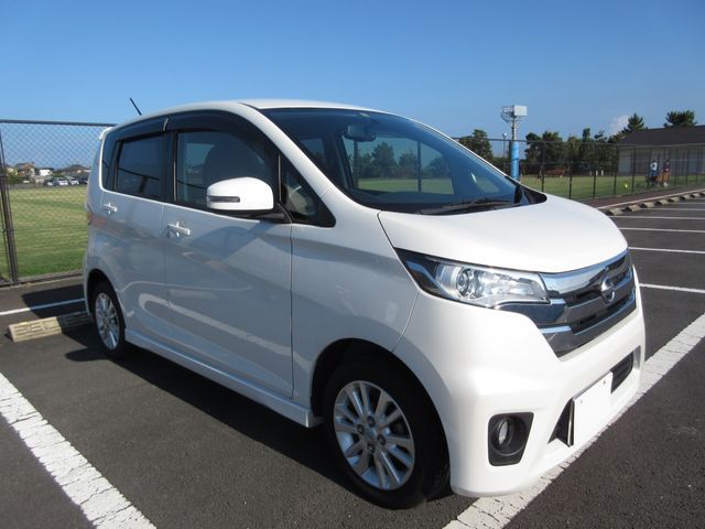 Nissan DAYZ 2015-03 8551-8