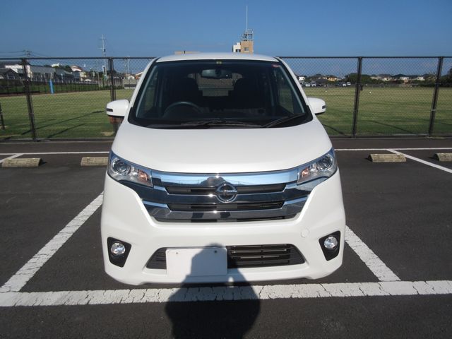 Nissan DAYZ 2015-03 8551-3