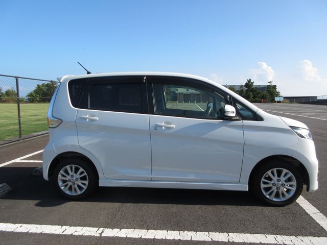 Nissan DAYZ 2015-03 8551-9