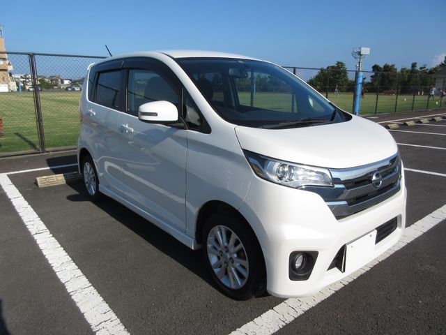 Nissan DAYZ 2015-03 8551-7