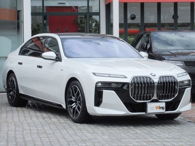 Bmw 7 SERIES 2023-03 5843-3