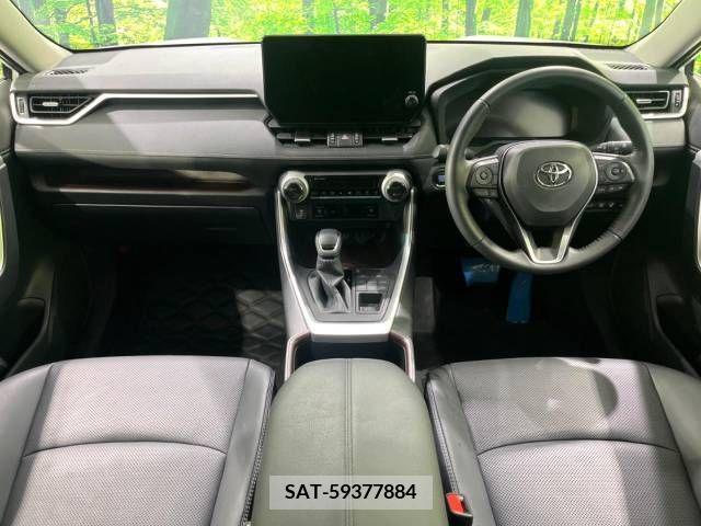 Toyota RAV4 2023-07 282815-1