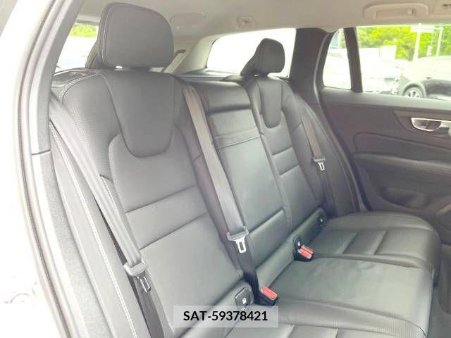 Volvo V60 2019-07 320674-12