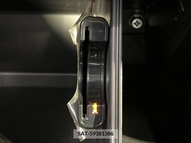 Suzuki HUSTLER 2021-04 396868-5