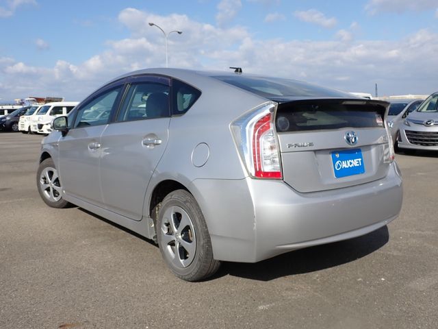 Toyota PRIUS 2012-11 27441-2