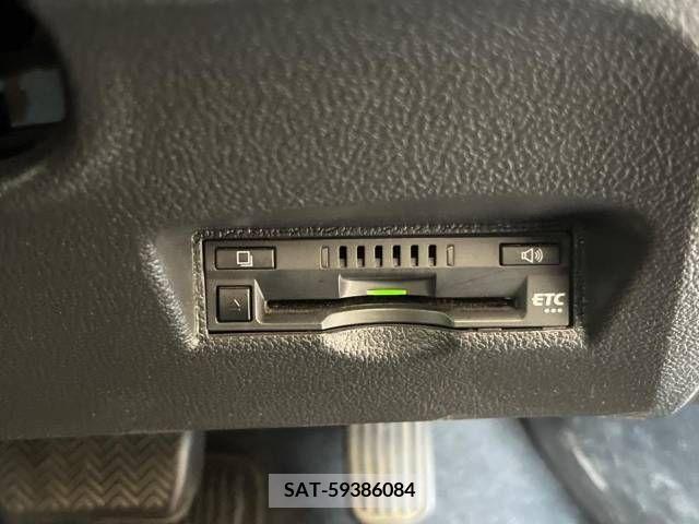 Toyota PRIUS 2019-08 366460-5