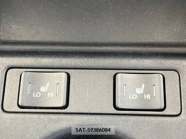 Toyota PRIUS 2019-08 366460-9