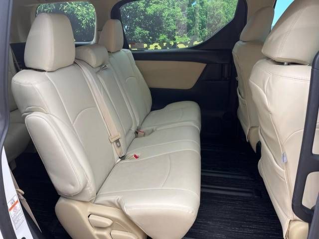 Toyota ALPHARD 2019-08 194902-9