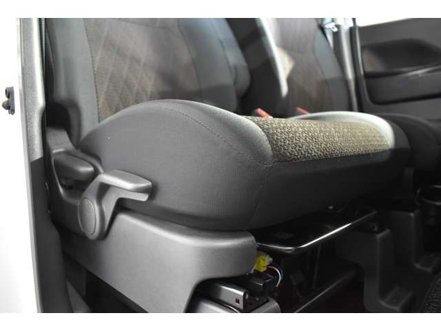 Mitsubishi EK X SPACE 2022-08 15453-19