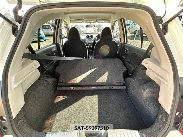 Nissan MARCH 2013-01 277239-6