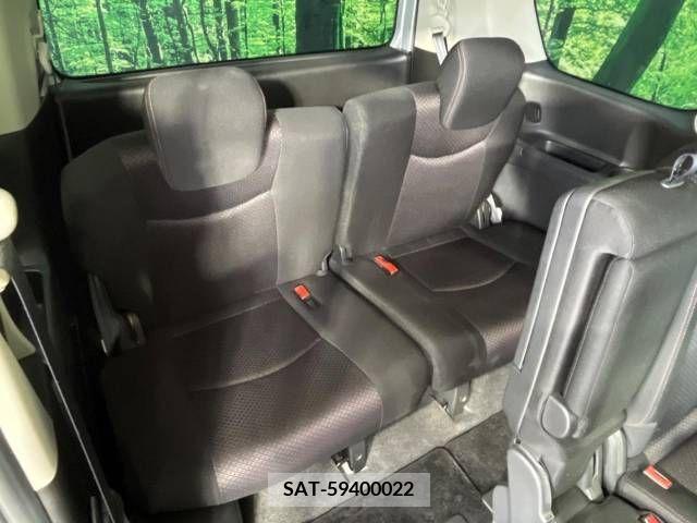 Nissan SERENA 2013-10 325498-10