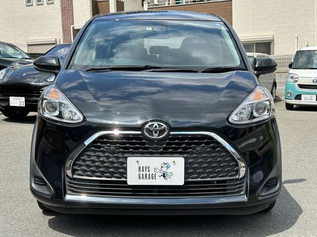 Toyota SIENTA 2019-01 11893-8