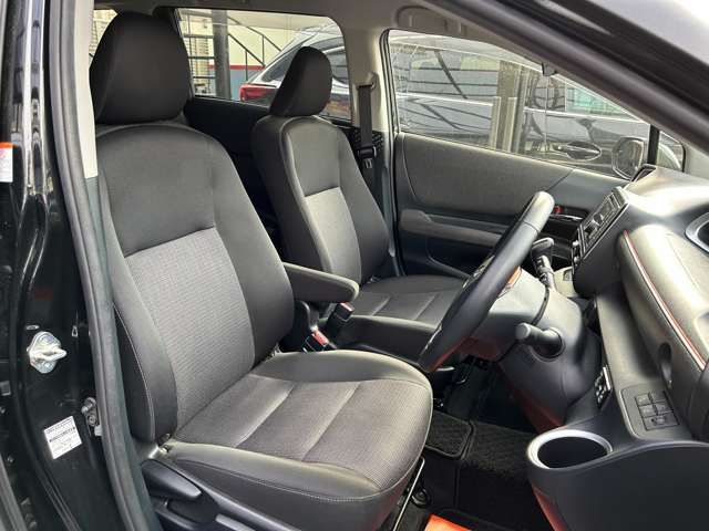 Toyota SIENTA 2019-01 11893-4