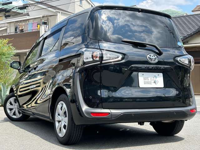 Toyota SIENTA 2019-01 11893-7