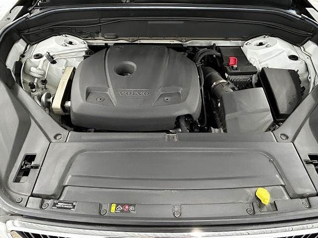 Volvo XC90 2017-06 6050-17