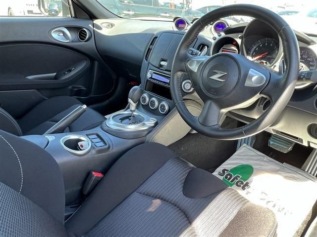 Nissan FAIRLADY Z 2009-05 9884-12