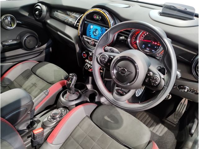 Bmw MINI 2018-08 11558-13