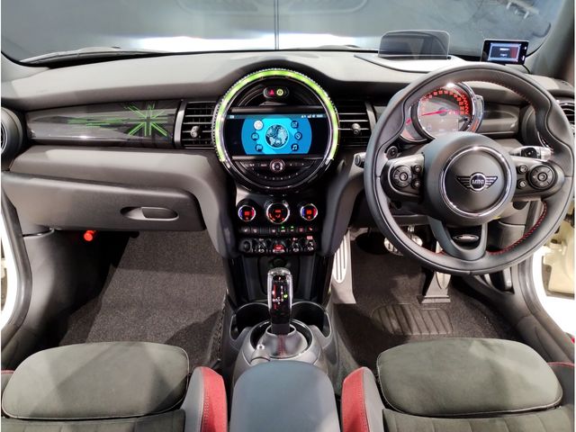 Bmw MINI 2018-08 11558-1