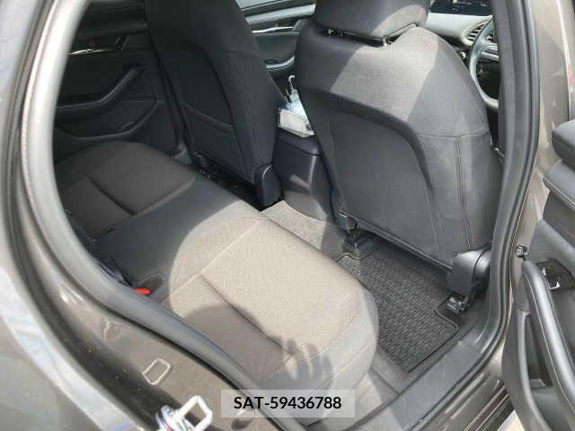 Mazda MAZDA3 2020-08 202194-6