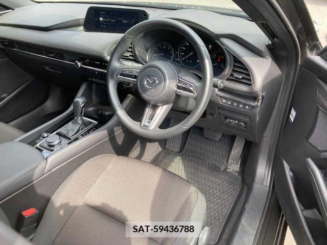 Mazda MAZDA3 2020-08 202194-1