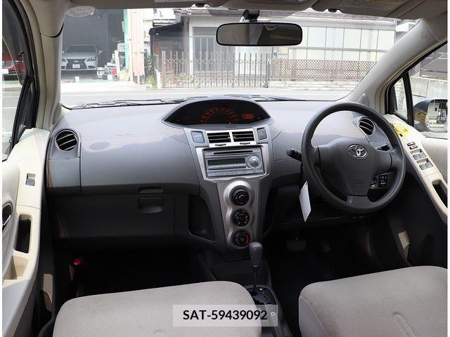 Toyota VITZ 2009-10 216150-1