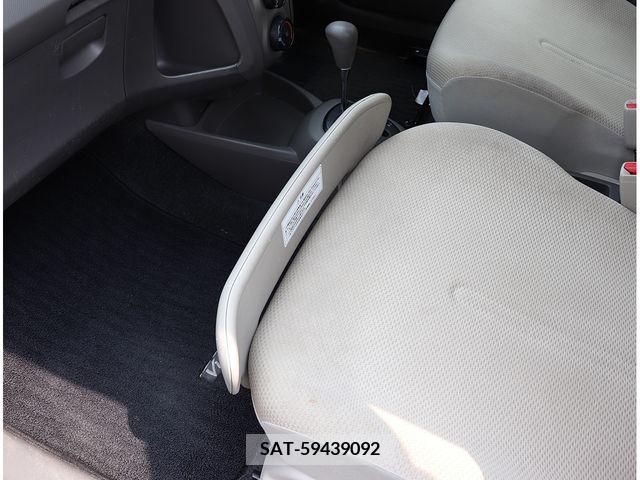 Toyota VITZ 2009-10 216150-11