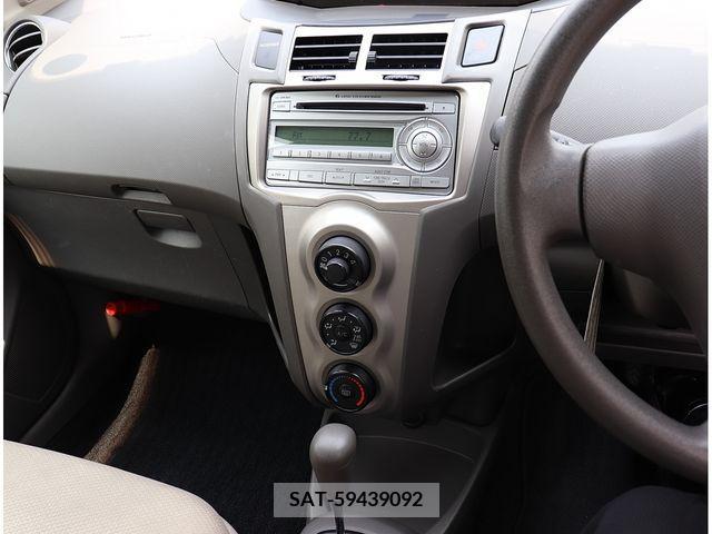 Toyota VITZ 2009-10 216150-3