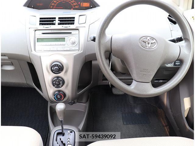 Toyota VITZ 2009-10 216150-14