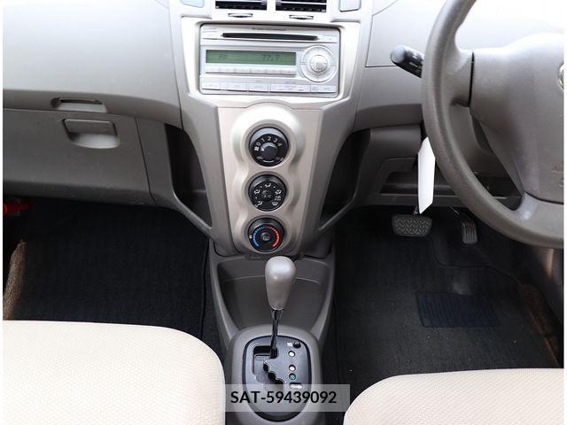 Toyota VITZ 2009-10 216150-15
