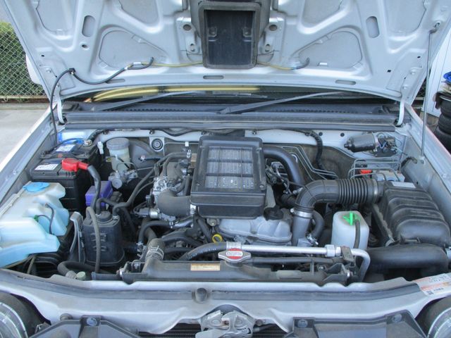 Suzuki JIMNY 2003-05 186422-12