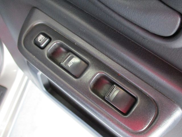 Suzuki JIMNY 2003-05 186422-27