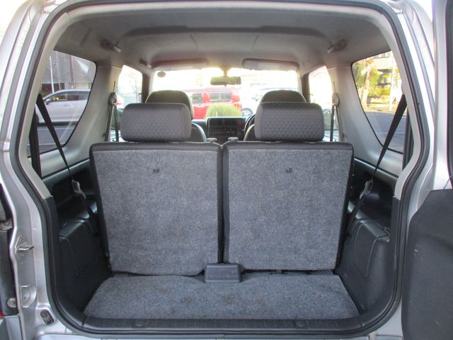 Suzuki JIMNY 2003-05 186422-18