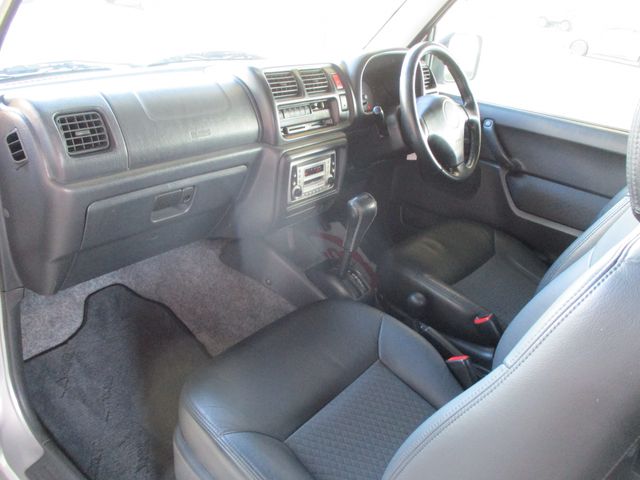 Suzuki JIMNY 2003-05 186422-15