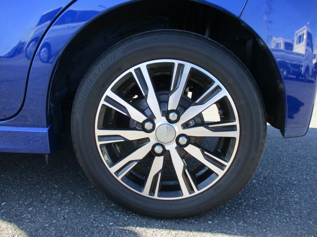 Daihatsu MOVE CUSTOM 2017-06 183560-14