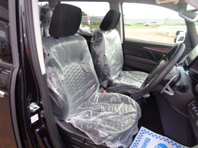 Mitsubishi DELICA D5 2023-03 24012-8