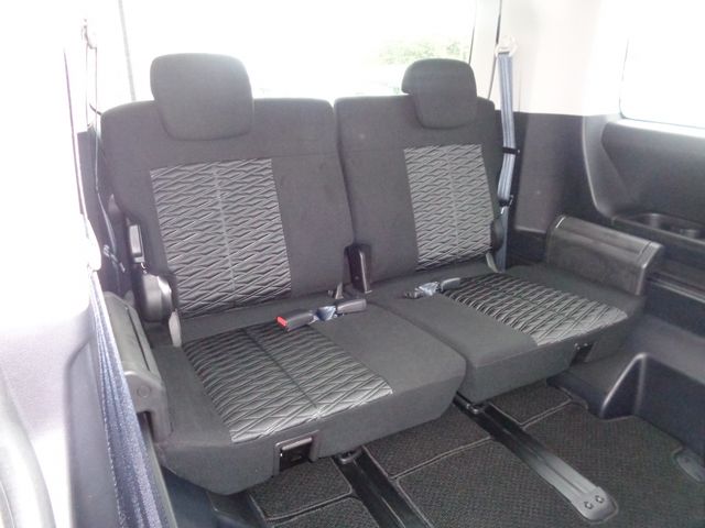 Mitsubishi DELICA D5 2023-03 24012-12