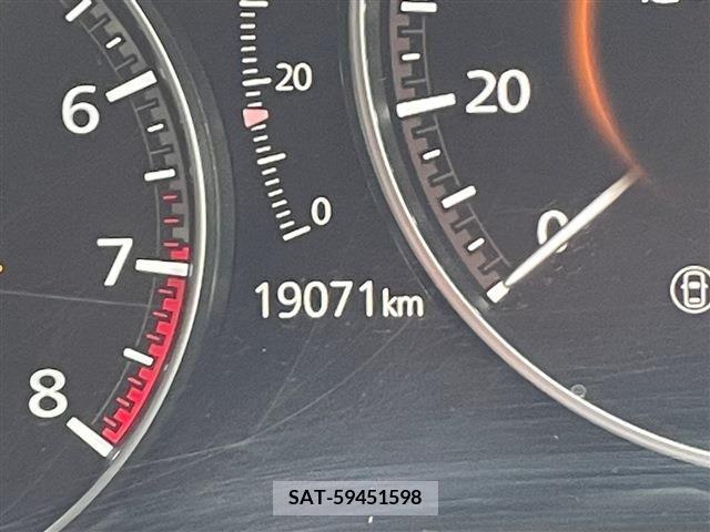Mazda MAZDA3 2022-04 215667-22