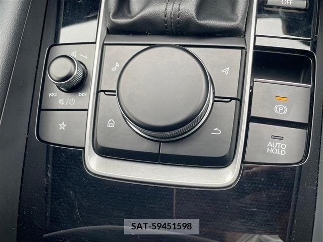 Mazda MAZDA3 2022-04 215667-17