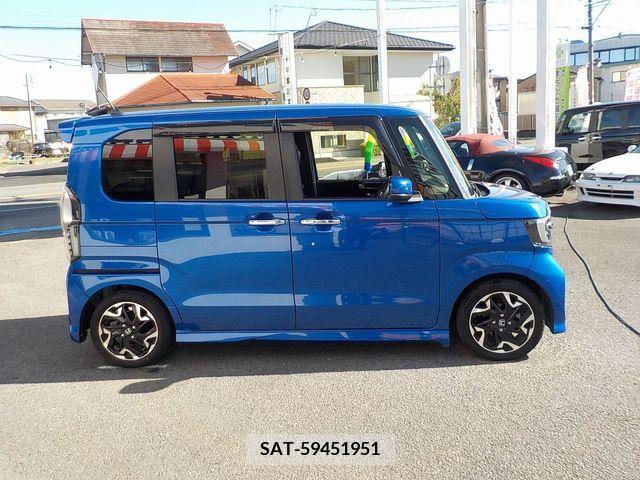 Honda N BOX CUSTOM 2018-10 307199-7