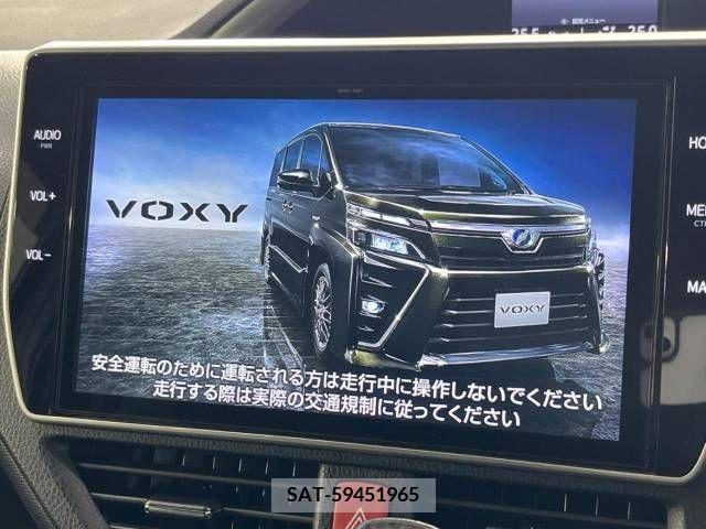 Toyota VOXY 2019-05 288946-4