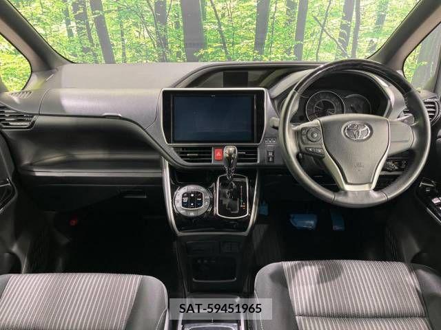Toyota VOXY 2019-05 288946-1