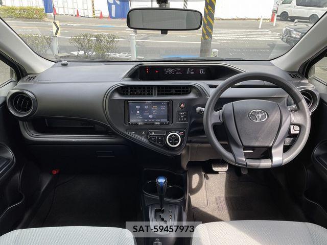 Toyota AQUA 2017-07 228471-1