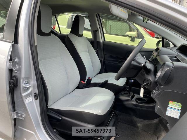 Toyota AQUA 2017-07 228471-6